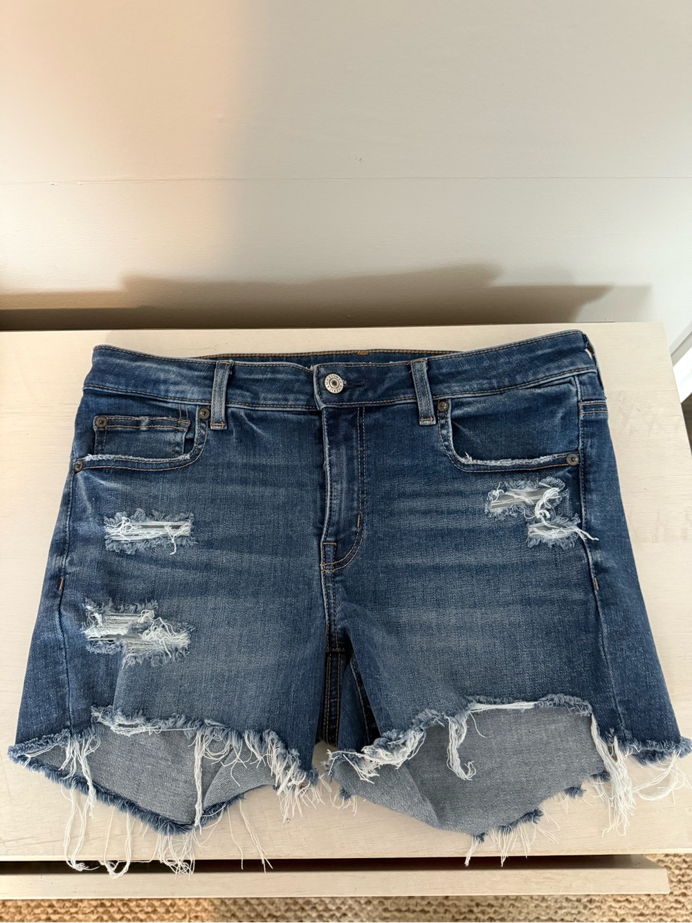 Women’s Distressed American Eagle Shorts